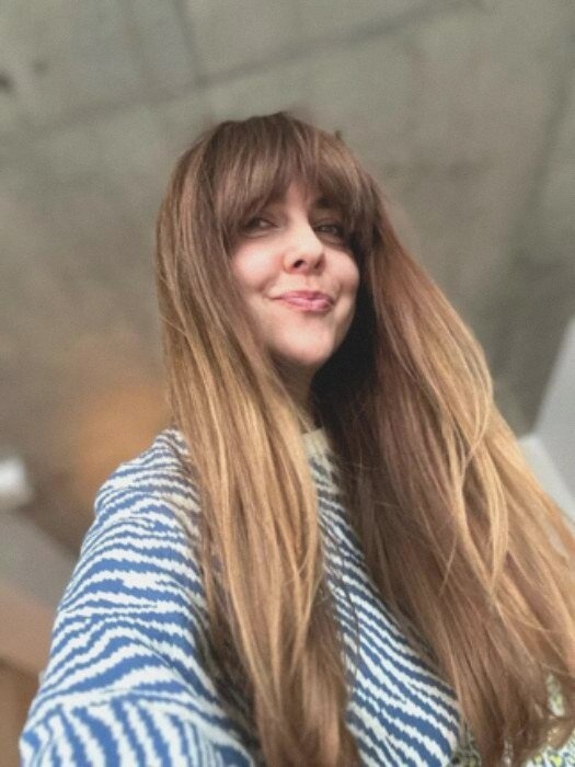 Ольга Шелест зарабатывает на онлайн-корпоративах из США