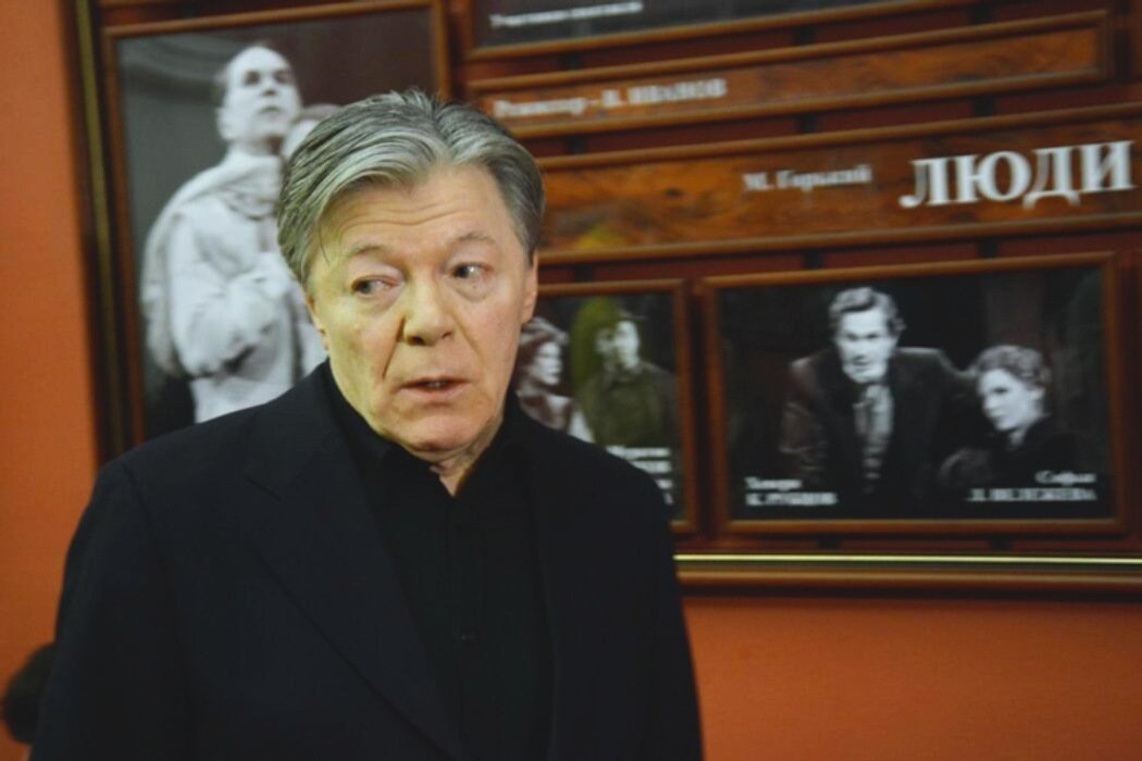 Не уходит со сцены: как живёт 88-летний Александр Збруев