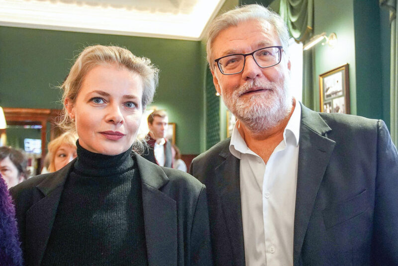 Яна Соболевская и Владимир Симонов познакомились в 2012 году.