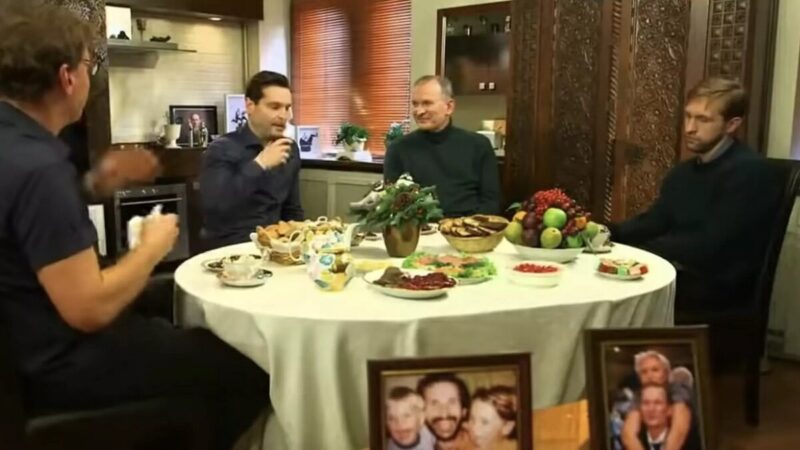 Любимое хобби: Фёдор Добронравов наслаждается рыбалкой, вдали от городской суеты.