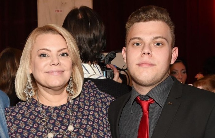 Детская слава обернулась чередой испытаний: Яна Поплавская пережила 25 лет брака, предательство мужа, который «оставил детей без жилья», и обрела новое счастье