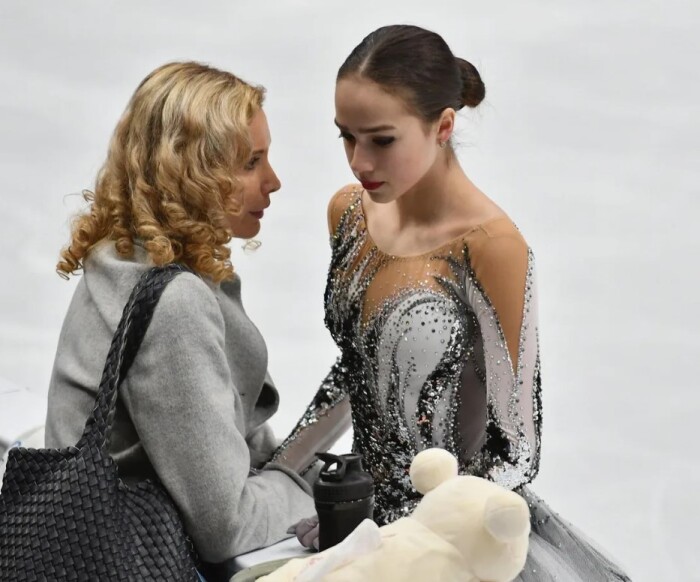 23-летняя чемпионка, которую фанаты не узнают: «Что она с собою сотворила?» и почему лицо Алины Загитовой изменилось до неузнаваемости после 15 лет триумфа