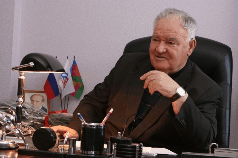 Николай Иванович Ткачёв, заложивший основы будущего агрохолдинга.