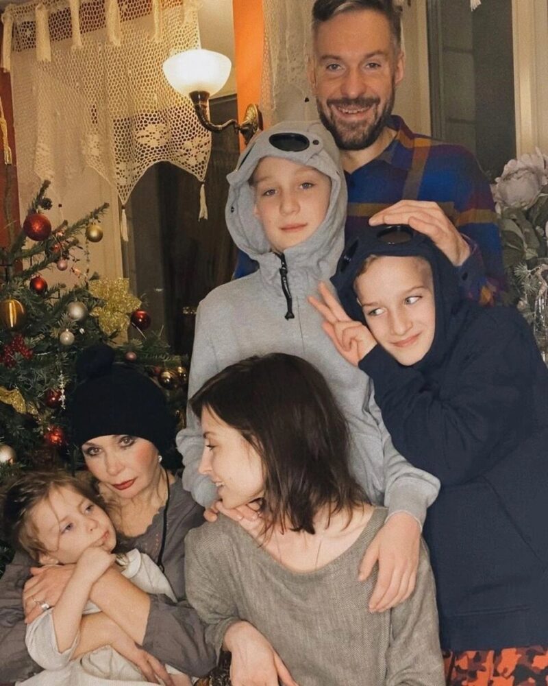 Подробный список ежемесячных расходов актрисы