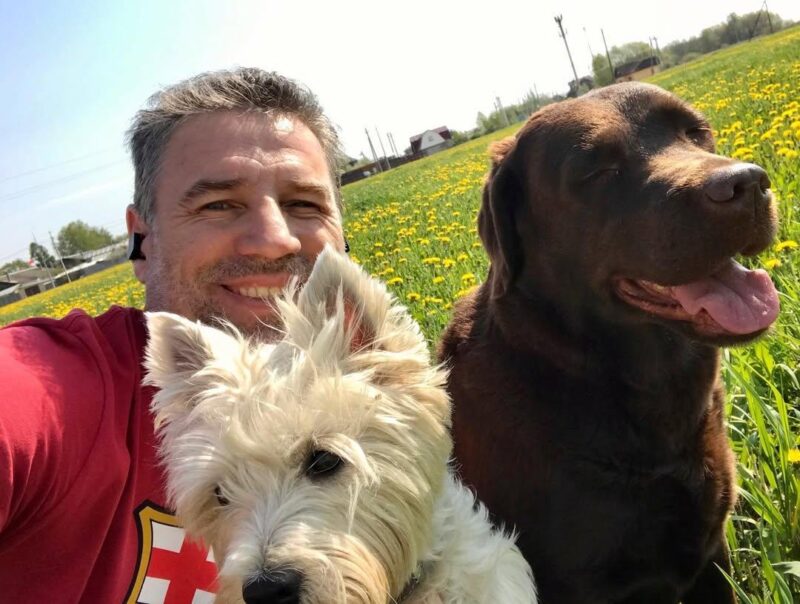 56 лет и до сих пор один? : Виталий Абдулов: как «смешная физиономия» помогла звезде «Ранеток» пережить предательство и скандалы