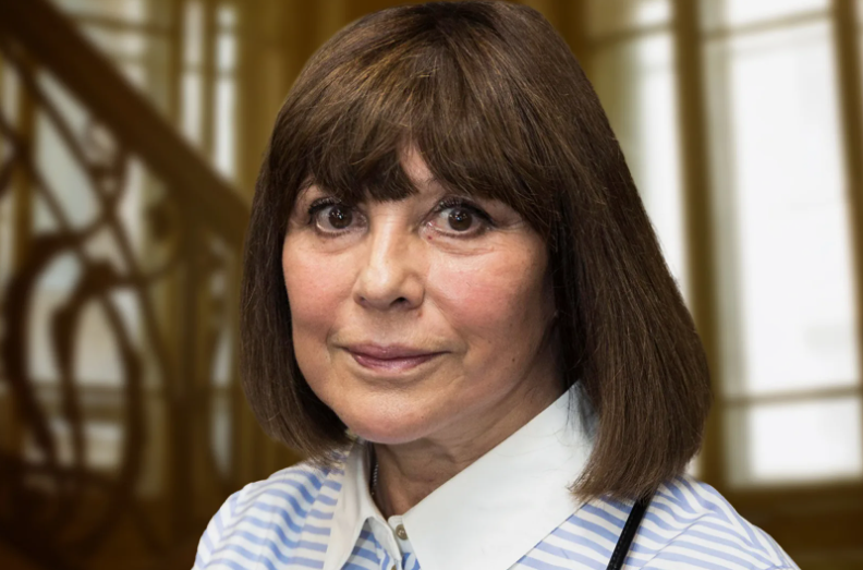 Мелисса Рауш, звезда комедийных сериалов.