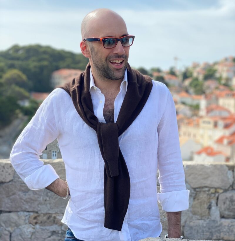 Евгений гордится своими грузинскими корнями.