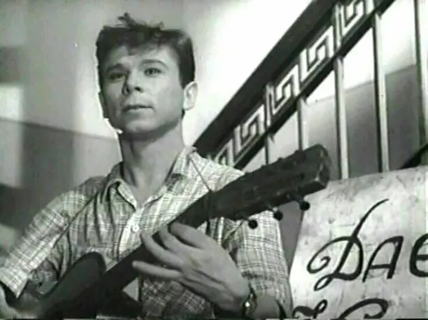 Признание без главных ролей, но... : 81-летний актер месяц лежал в морге из-за безумной дочери