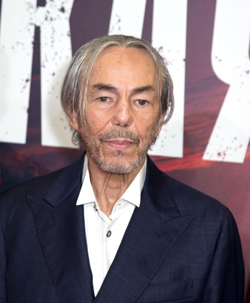 Загадочная смерть миллиардера: Убийство или отчаяние?