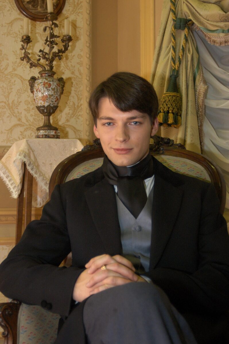 Секс-символ на полвека: почему Страхов не боится рисковать?