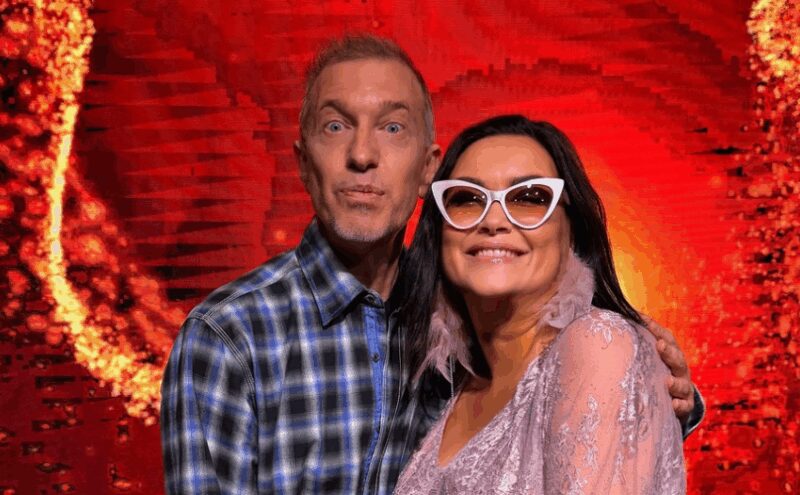 «Я устал быть один»: 55-летний критик потерял 11 миллионов и живёт с мамой