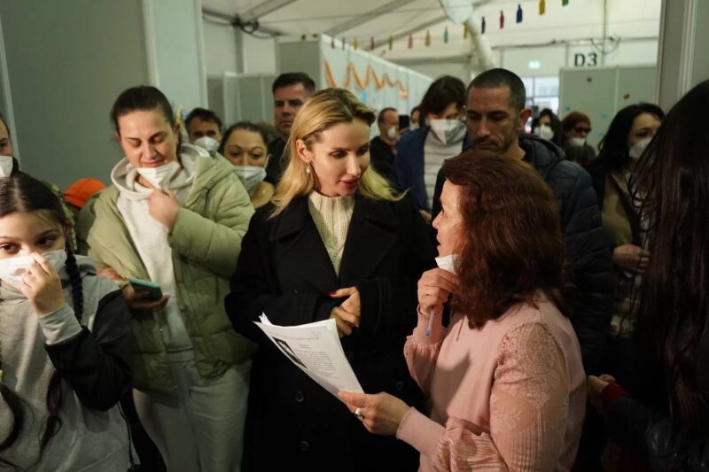 Трехчасовое ожидание и «пение в жестяную банку»: Почему концерт Светланы Лободы в Майами за $1000 обернулся скандалом и «самодурством»