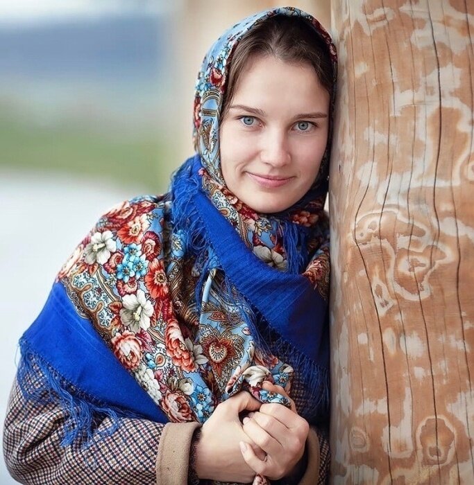 Юная Пелагея Стерлигова, чья судьба была предопределена отцовской волей.