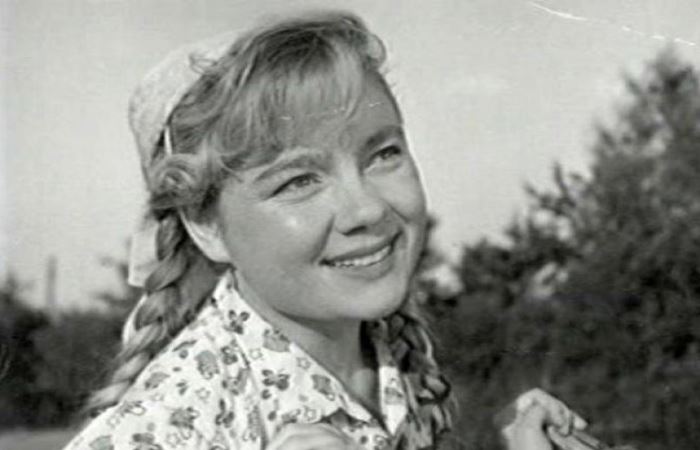 «Любила только его» 50 лет : Звезда «Любви и голубей» так и не стала матерью, а свадьба обернулась драмой