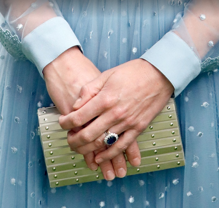 Выбор 19-летней невесты: как «кольцо простолюдина» за 28 тысяч фунтов стало легендой для Дианы и Кейт