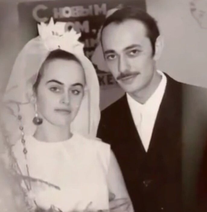 «Нас просто выбросили»: почему звезда СССР Алла Данько в 80 лет пережила нервный срыв из-за сына.