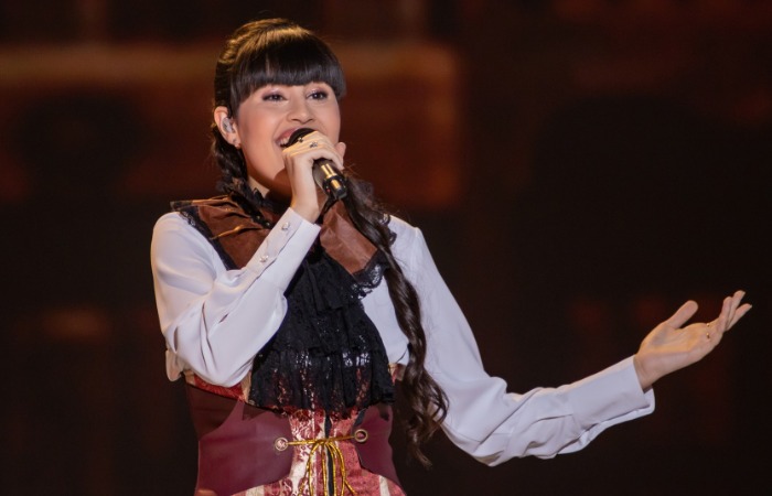 Брошенная в 3 года: как Диана Анкудинова стала звездой, а родная мать «вспомнила» о ней