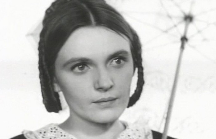 От звезды экрана к инокине: как Ольга Гобзева пережила 2 развода и чудо, а Никита Михалков спас её от суда