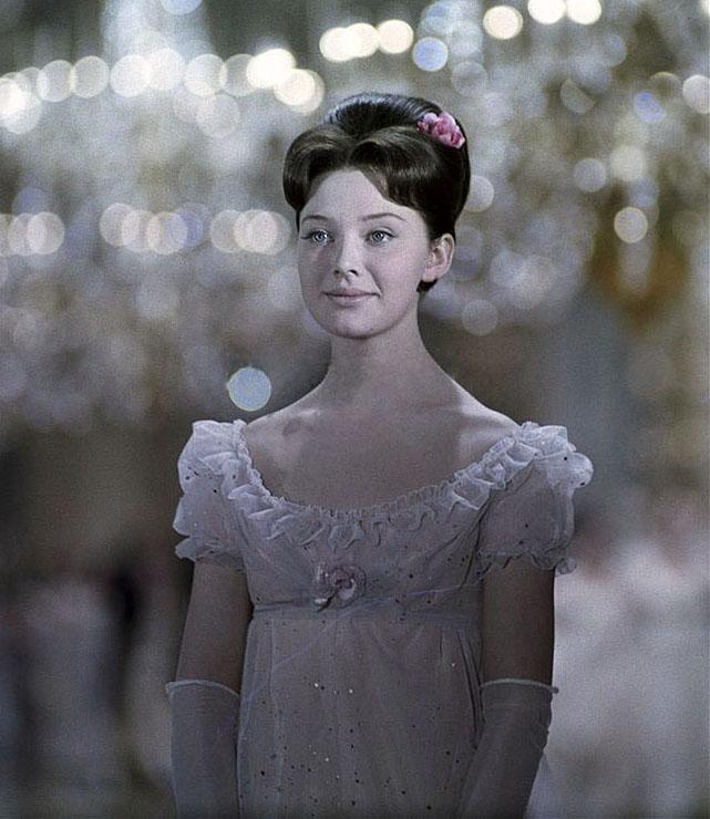 Тайны кастинга: как 19-летняя Полина Гухман стала Наташей Ростовой?