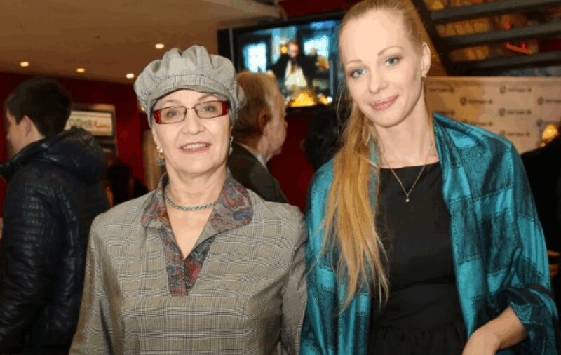 Олеся Рудакова с мамой