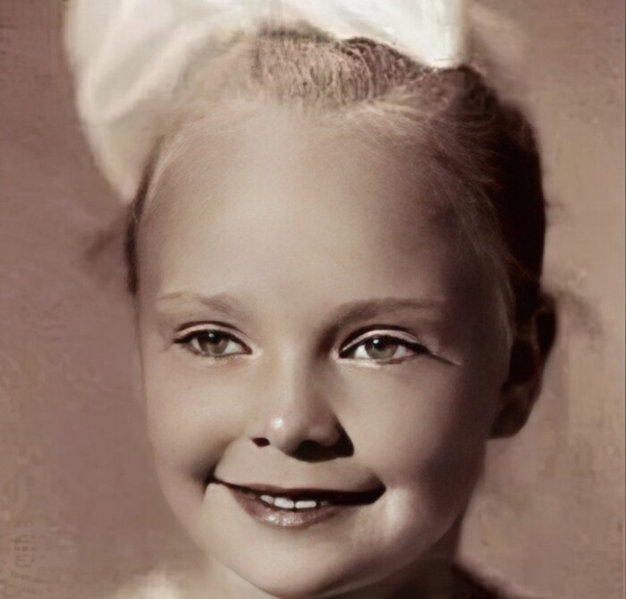 Счастье в 56, а потом...: Как 75-летняя Наталия Белохвостикова пережила суды на 30 млн и долги, но нашла утешение в сыне, который «молился, чтобы Бог забрал его»