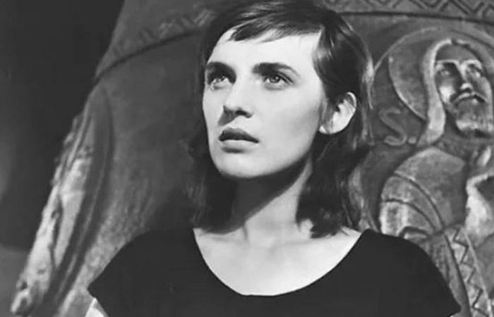 От звезды экрана к инокине: как Ольга Гобзева пережила 2 развода и чудо, а Никита Михалков спас её от суда