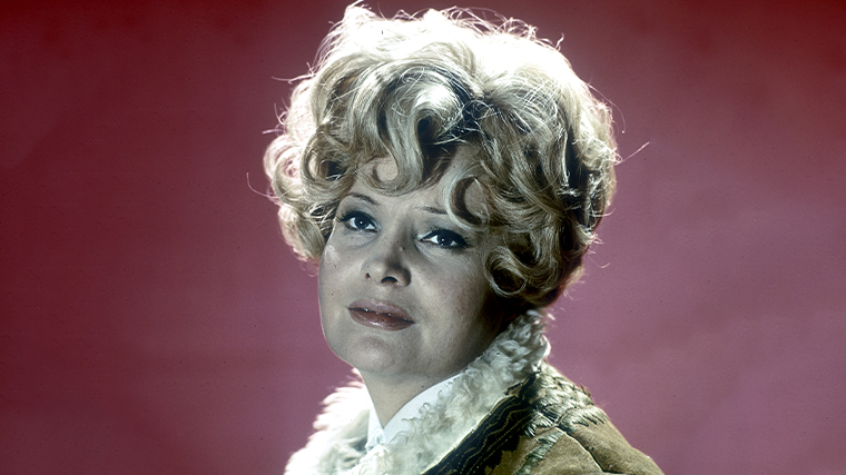 «В первом браке было коротко»: 91-летняя супруга звезды «Служебного романа» прожила 60 лет «лучшего сценария» любви