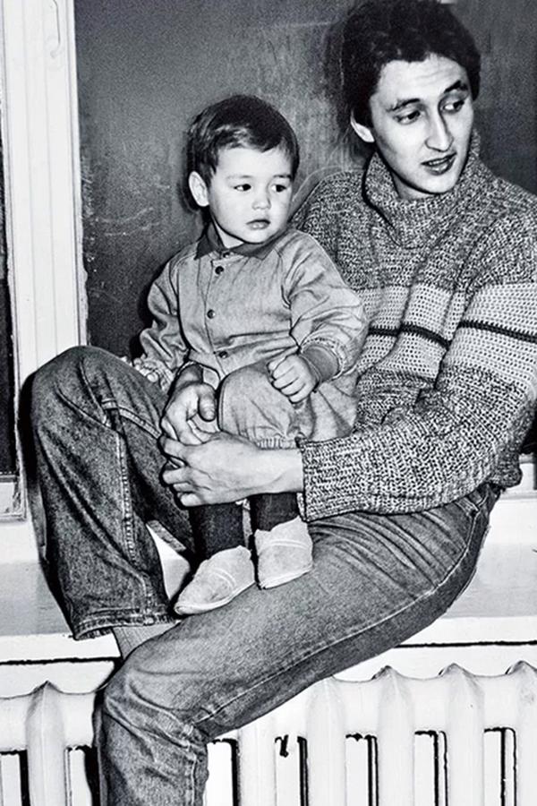 Два развода, 5 лет затворничества: Как звезда «Москва-Кассиопея» Ольга Битюкова обрела счастье с внуками