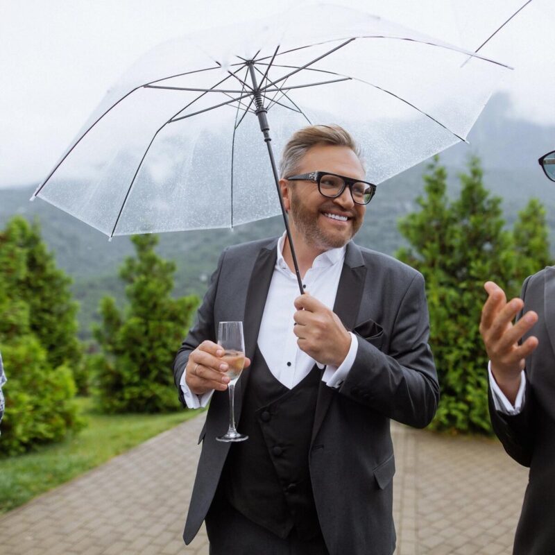 «Дом стал слишком тихим»: Вадим Такменёв в 51 год стал дедом, но мечтает усыновить ребёнка