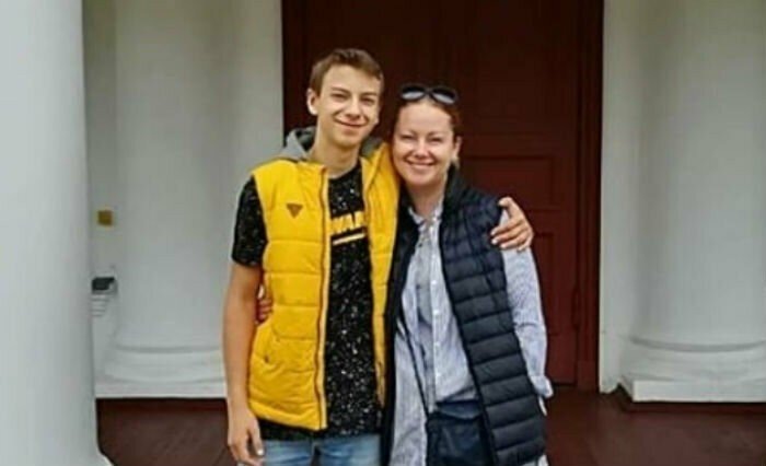 Актриса с сыном Наумом в период жизни в Испании.