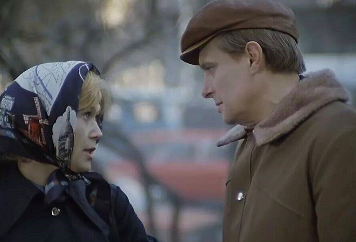 Почти 40, замужем, но: почему «Оленька» Рыжова из «Служебного романа» стала «подлой» в глазах зрителей