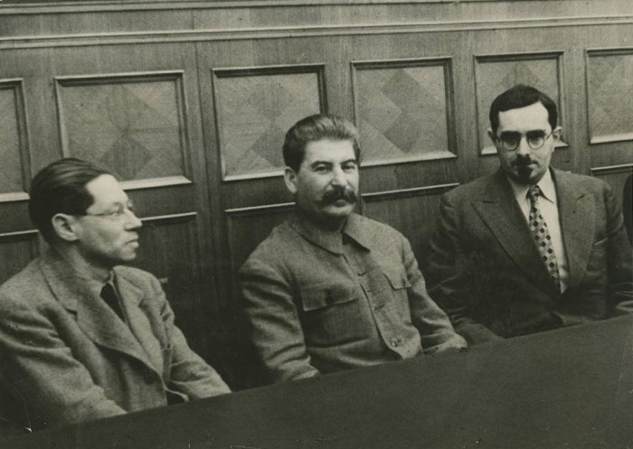 От грязной посуды до икры: как Сталин менял привычки, но его «Хорошо» было высшей похвалой