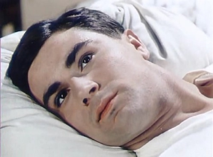 Звезда, чье тело предало его в 32 года: Валерий Бессараб: «Ириша, ну я же мужчина, я должен помогать», – как атлетичный красавец остался без друзей, а жена стала его единственным миром на 47 лет.