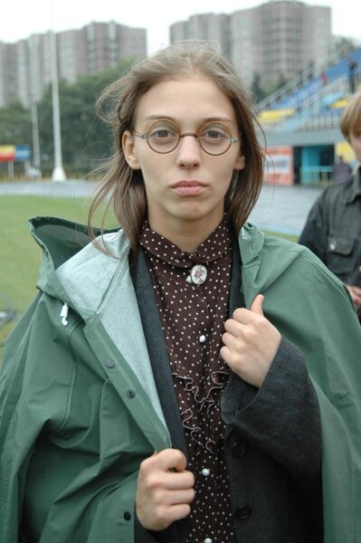 Отказалась от миллионов в 25: «Не хотела застрять в одном образе» — как живёт Нелли Уварова в 45 лет после личных трагедий и развода