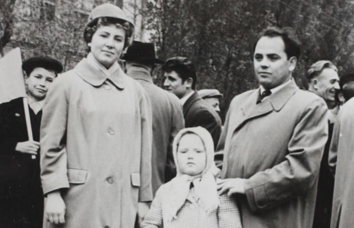 «Трещит по швам»: Как одна фраза Ларисы Вербицкой обернулась 6 годами булимии для её 13-летней дочери, а сама звезда пережила брак с рукоприкладством