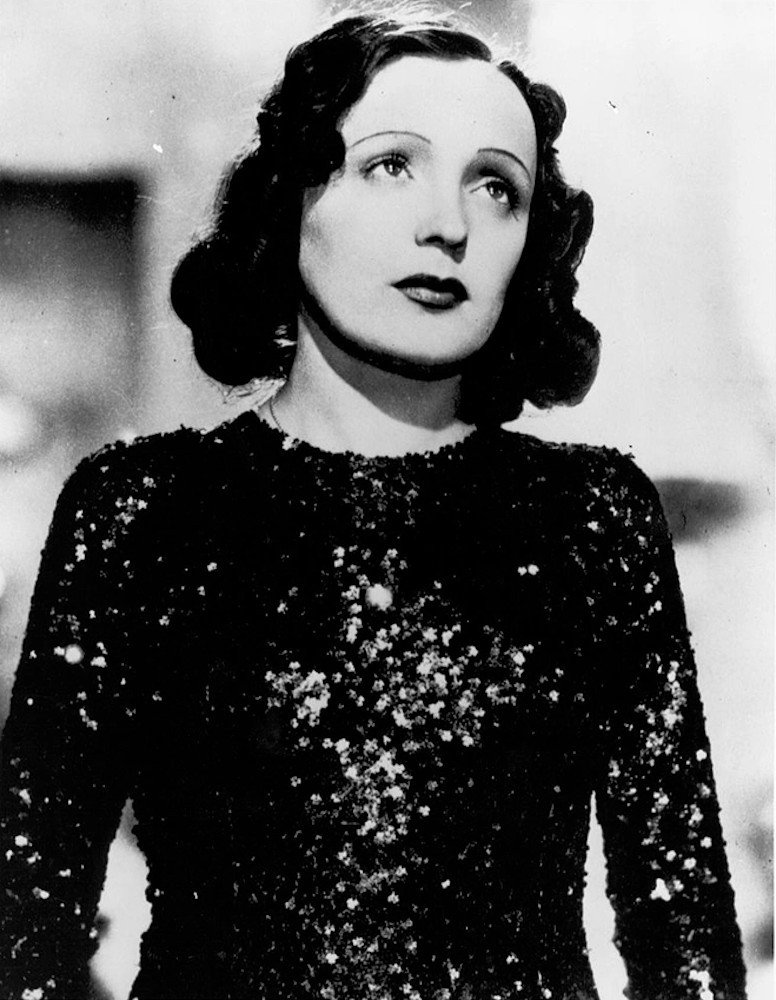 «Её тело изувечено»: Почему 26-летний парикмахер Тео Сарапо женился на 46-летней Эдит Пиаф и что получил после её смерти