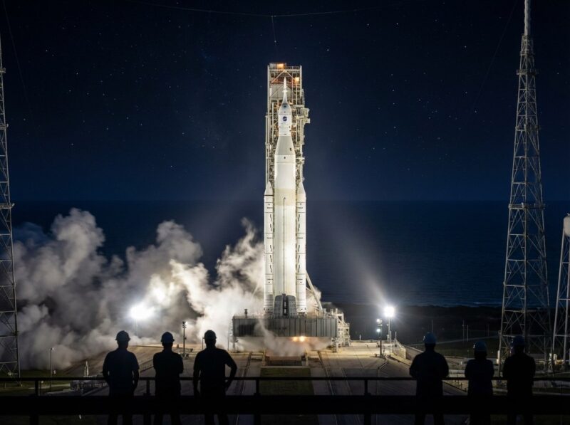 Грандиозная ставка на Луну : НАСА вложит 20 миллиардов в базу, но глава агентства признаёт: «мы можем опоздать»