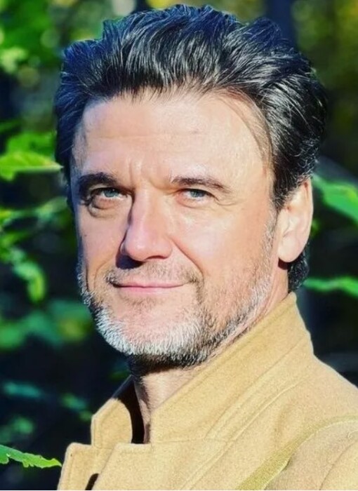 Одинокие волки сцены: почему успешные мужчины за 45 до сих пор не знают «брачных оков»?