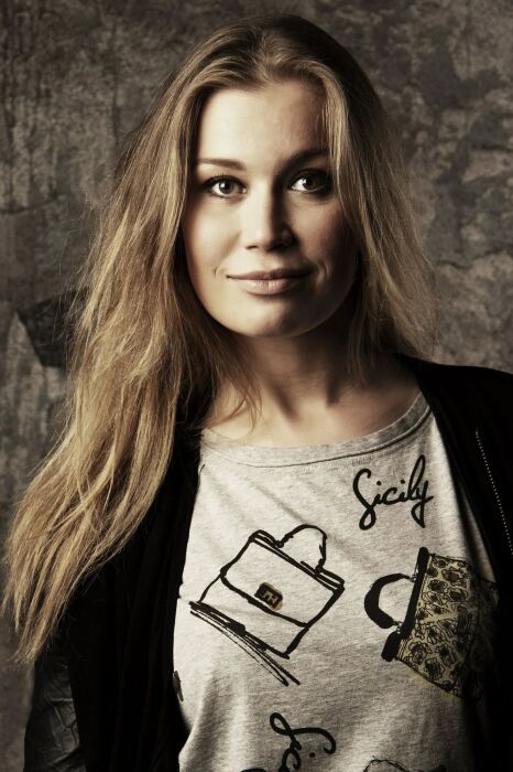 «Актриса на вырост»: 45-летняя Кристина Бабушкина, пережив инвалидное кресло и скандал с мужем, обрела главное счастье в дочери