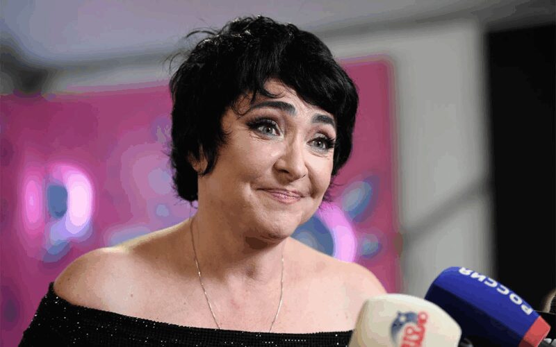 Лолита Милявская, чьи выступления порой вызывали неоднозначную реакцию.