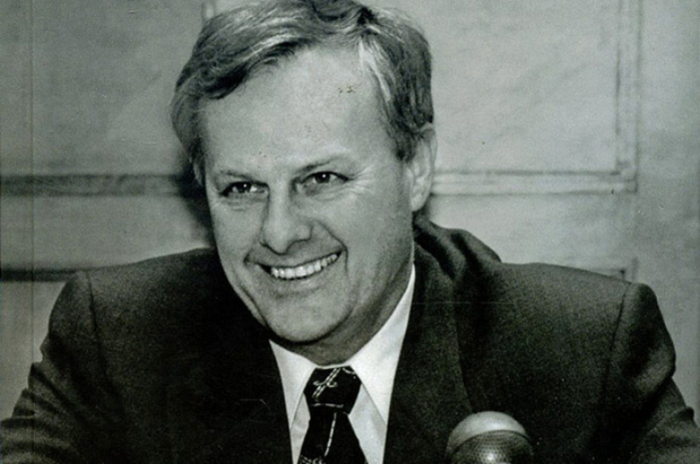 Она отдала ему 21 год, но услышала лишь: «Ты сильная, выживешь!» — как Собчак бросил первую жену, когда та умирала