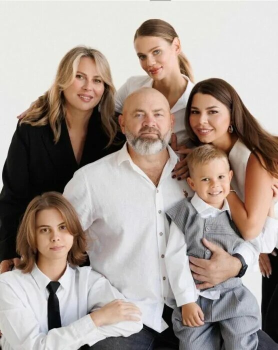 Никита Пресняков не обращал внимания на критику, защищая свою любовь.