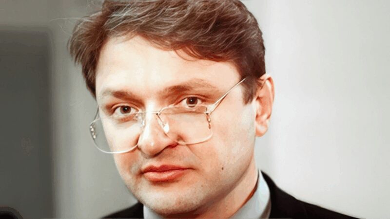 Александр Ткачёв в начале своей карьеры.
