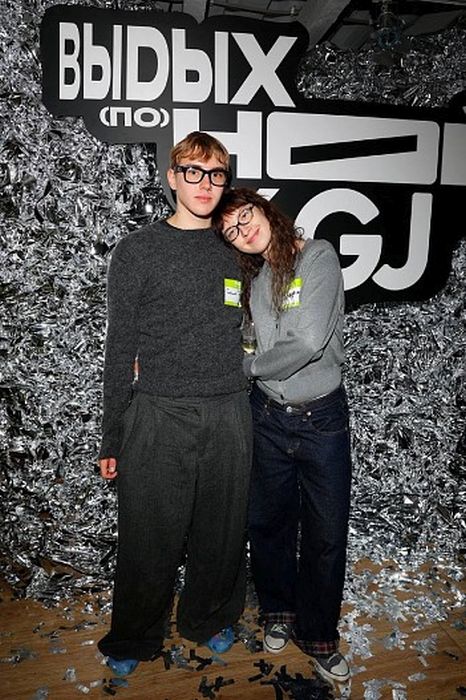 Лиза Барашик и Саша Теслонд.