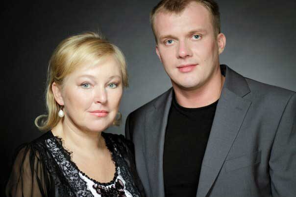 Юлия Меньшова и Игорь Гордин после воссоединения, сумевшие сохранить семью.