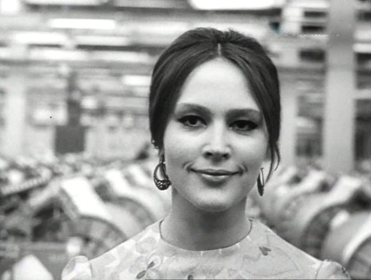 Исчезла в 30 лет, но вернулась в 81: как выглядит Ирина Лаврентьева, сменившая фамилию и профессию в США