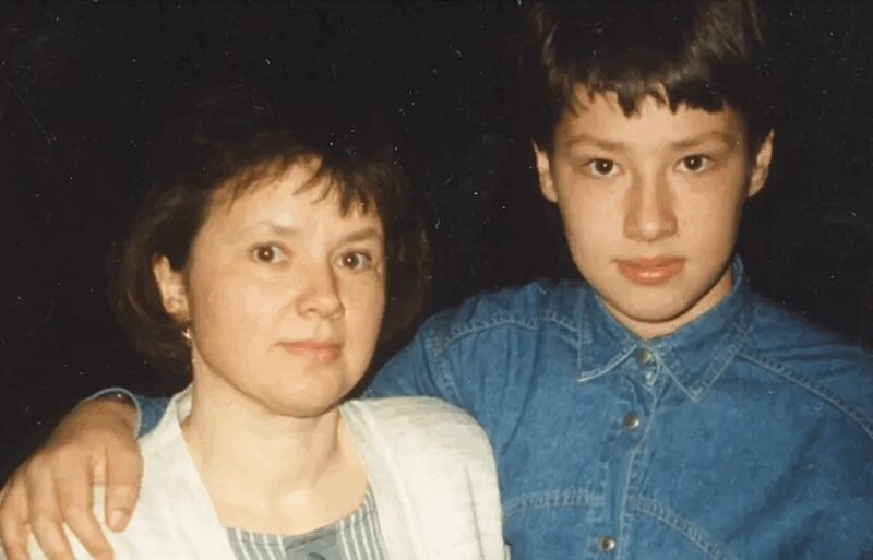 «Нет смысла убеждать тех, кто не хочет слышать»: почему внебрачный сын народного артиста Спартака Мишулина не получил официального признания