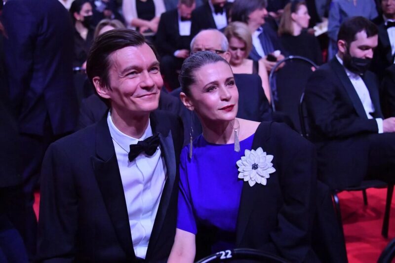 Олег Янковский, отец Филиппа, поначалу был насторожен.