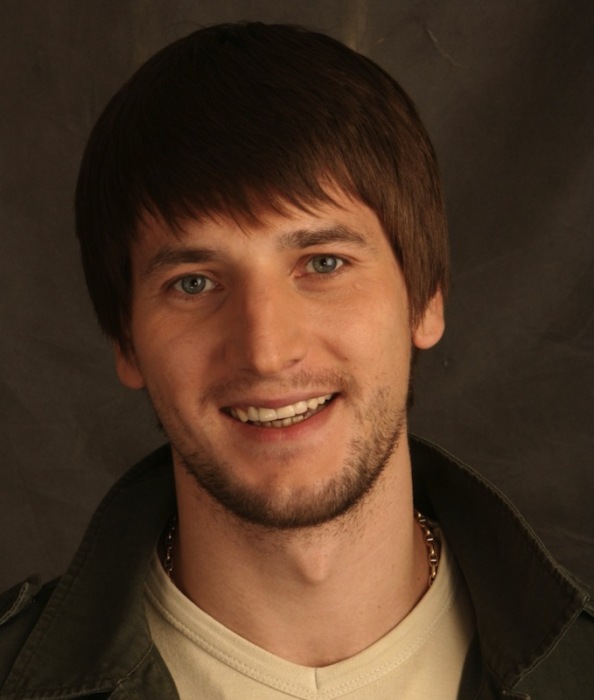 «Некиногеничен», два развода и борьба с амплуа : Александр Устюгов обрёл трижды скреплённый брак с Аглаей Шиловской