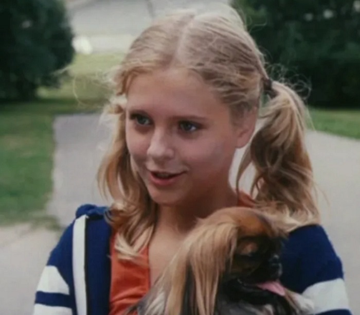 «Глянцевый журнал» на экране: как 12-летний Сыроежкин из «Электроника» носил дефицитные водолазки и джинсы с «греховными» стрелками, став иконой стиля 70-х